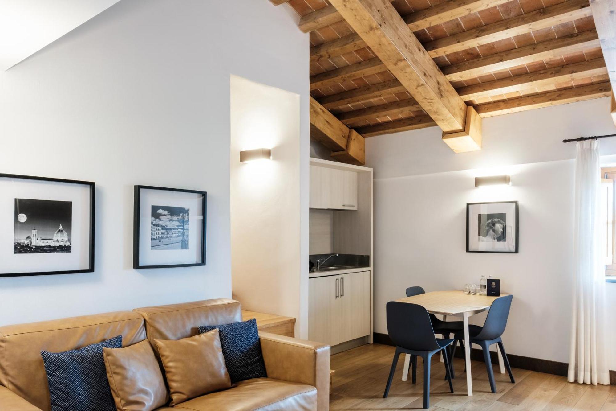 Villa Tolomei Hotel & Resort Флоренция Экстерьер фото A typical apartment at the Hotel